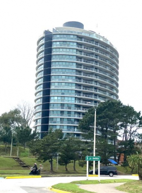 Apartamento en edificio de categoría